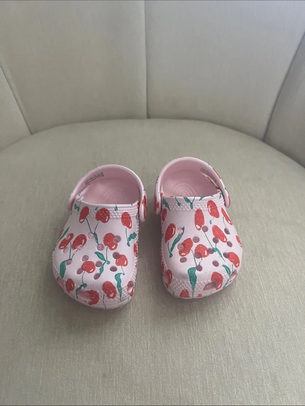 Toddler Pink Cherry-Print Clogs size 2.5